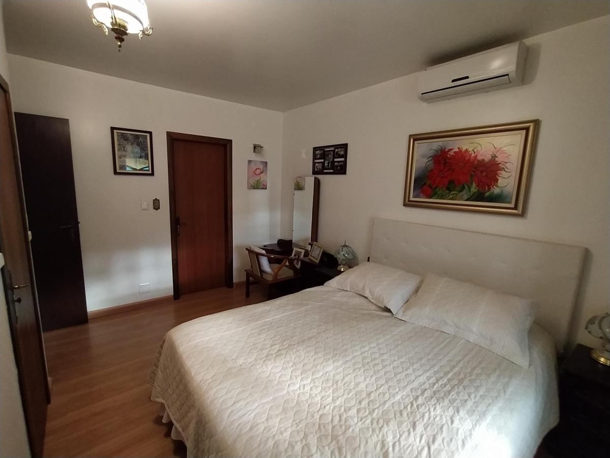 Casa à venda com 5 quartos, 1024m² - Foto 16