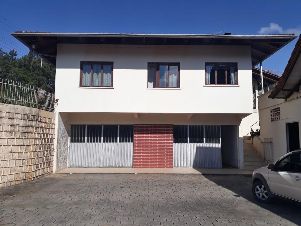 Casa à venda com 3 quartos, 387m² - Foto 2