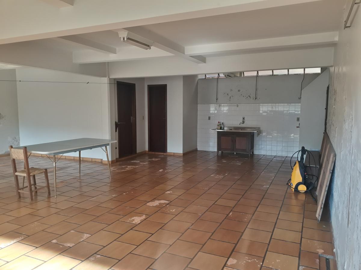 Casa à venda com 3 quartos, 387m² - Foto 11