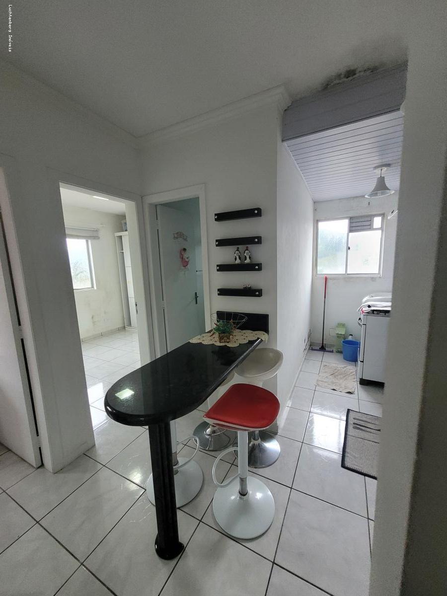 Apartamento à venda com 2 quartos, 48m² - Foto 5