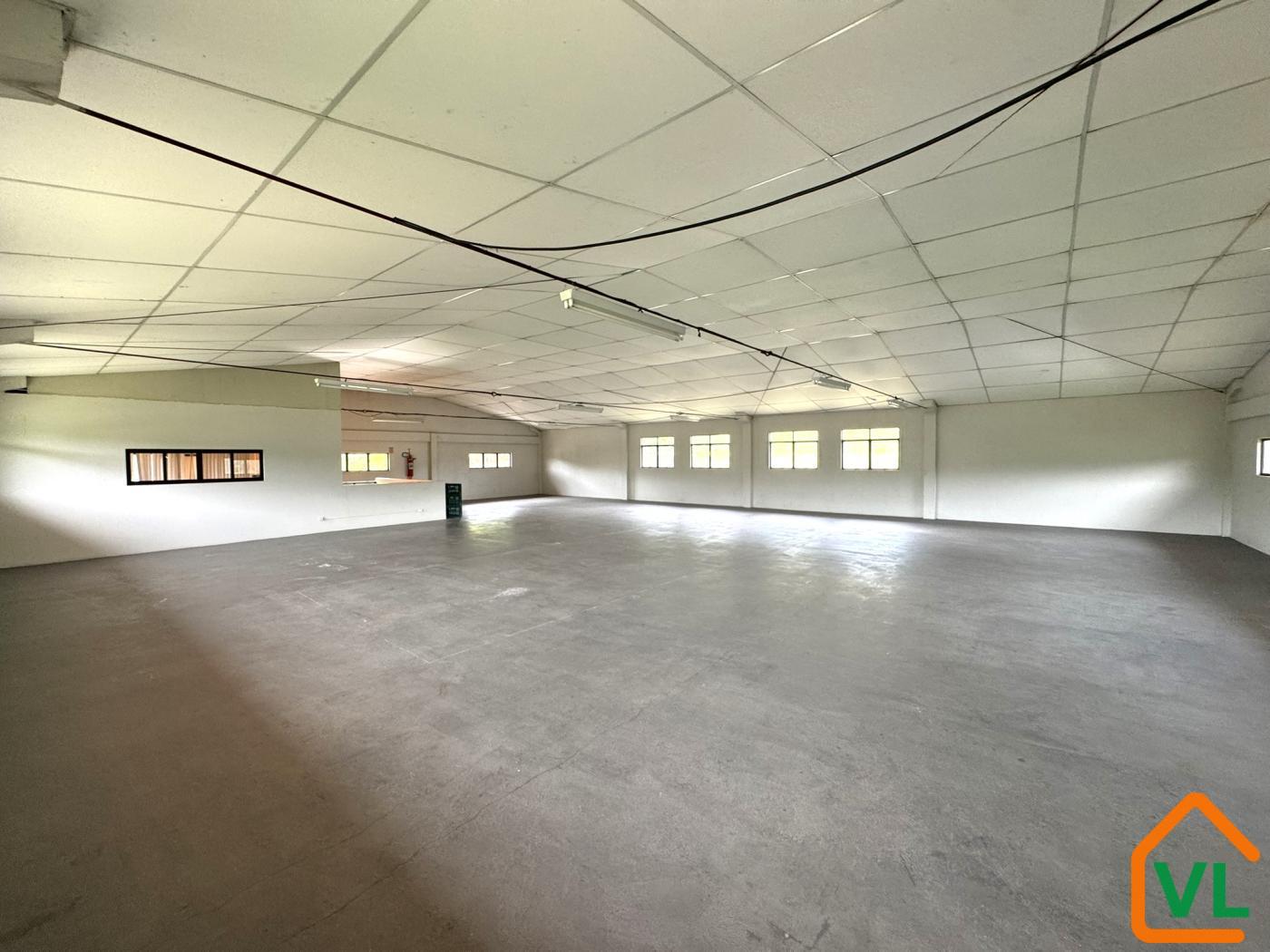 Depósito-Galpão-Armazém para alugar, 686m² - Foto 16